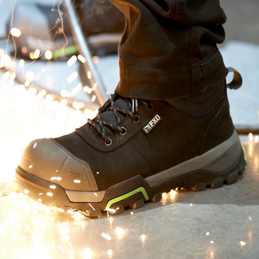 man wearing fxd safety boots