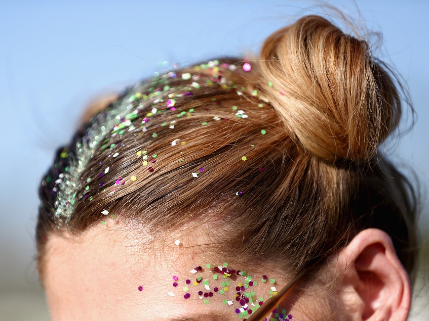 Hairstyle with glitters