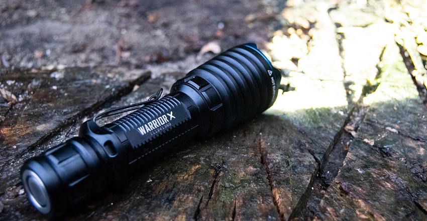 picture of olight tactical flashlight