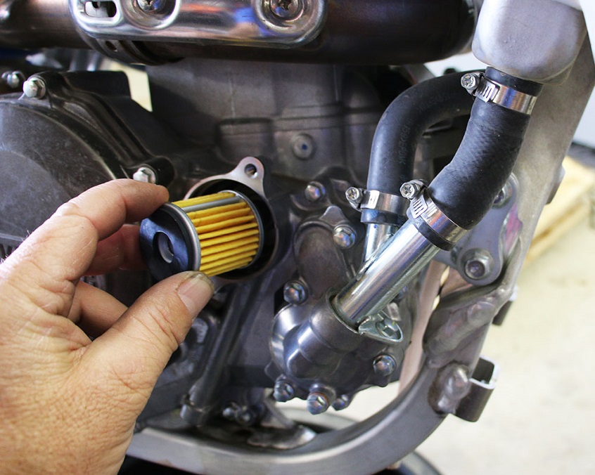 Change-the-Oil-and-Filter-on-Motorcycle 