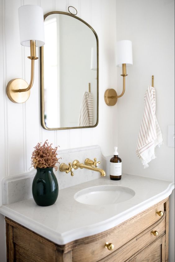 golden bathroom faucet