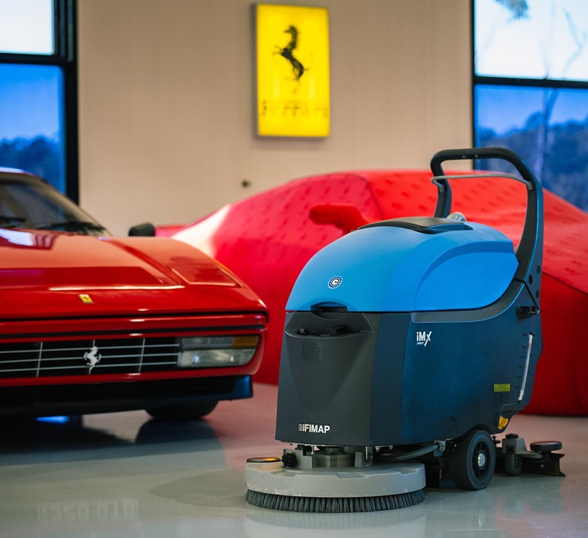 scrubber dryer floor cleaning machine