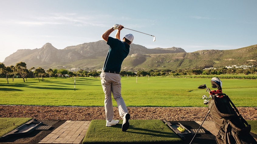 Performance golf clothing